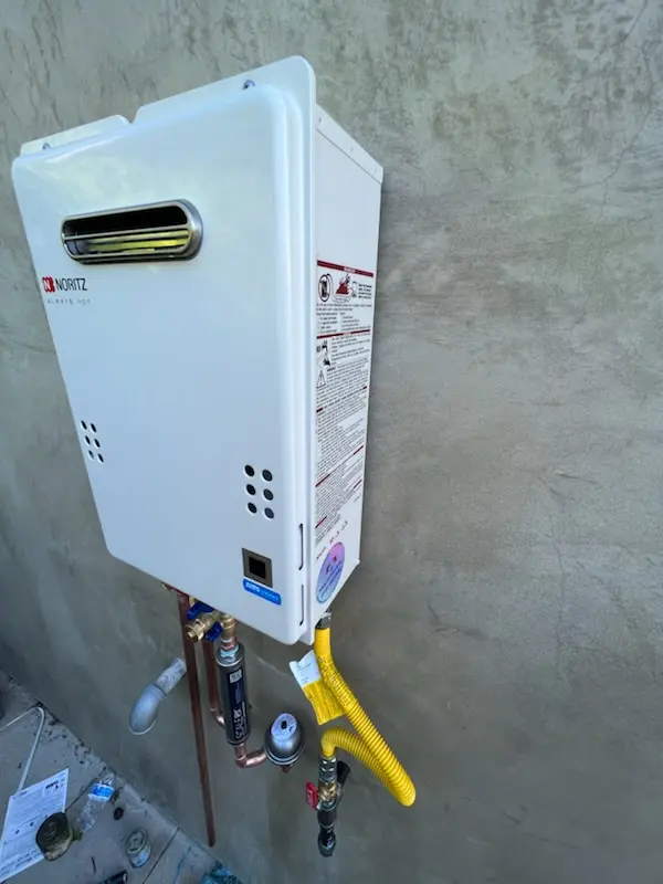 Tankless water heater installation for Middletown Heights homes